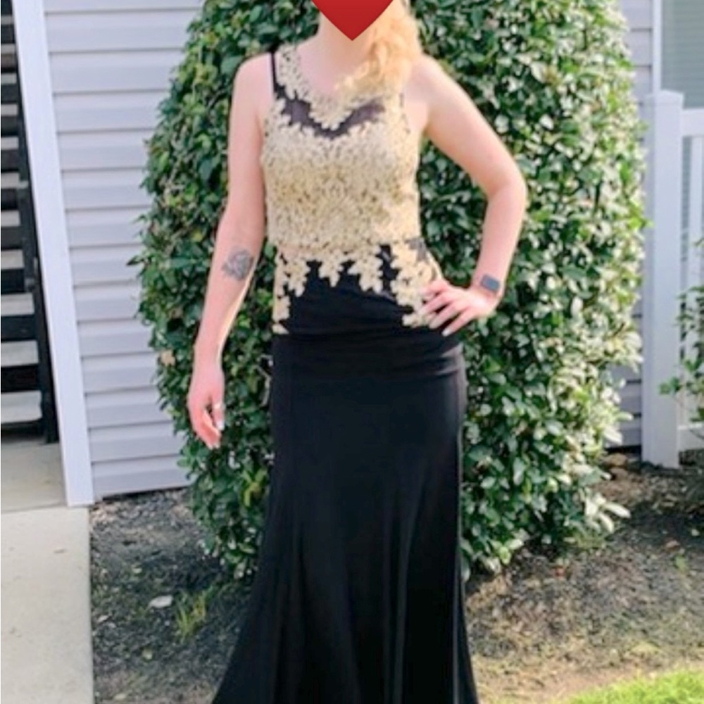 STUNNING TWO PIECE DRESS FROM MACYS
